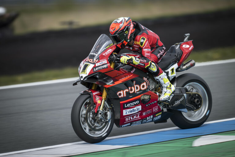 ALTEN è sponsor del team Aruba.it Racing – Ducati